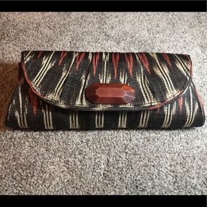 Banana Republic Straw Clutch in Fall Colors